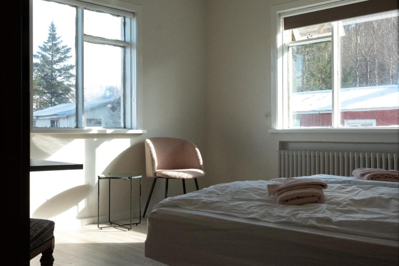 The Guesthouse By The Fjord Thingeyri Exterior foto