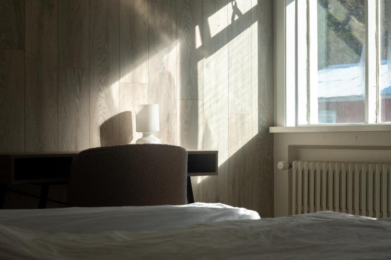 The Guesthouse By The Fjord Thingeyri Exterior foto